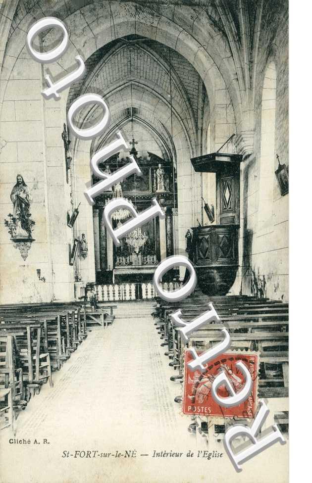 Intérieur de l&#039;église