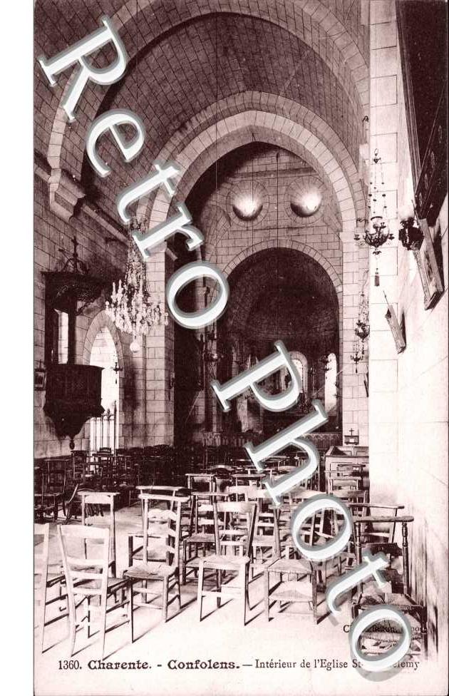 Interieur de l&#039;Eglise St Barthelemy