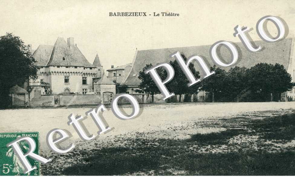 Le Theatre