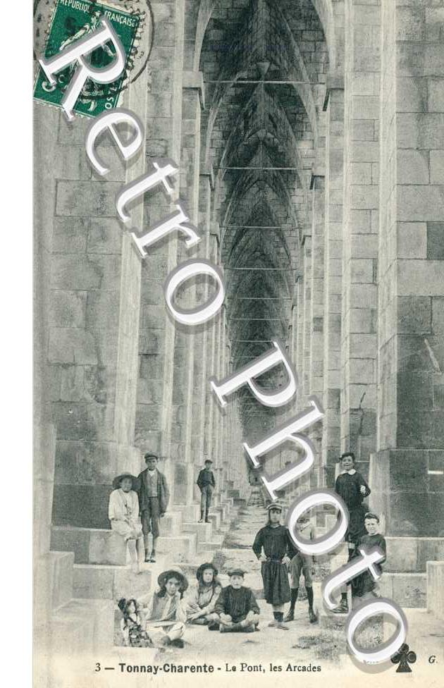 Le Pont, les Arcades