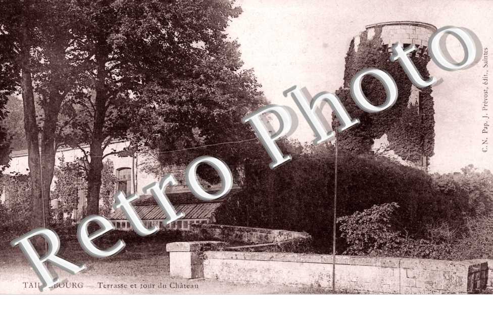 Terrasse et tour du Chateau