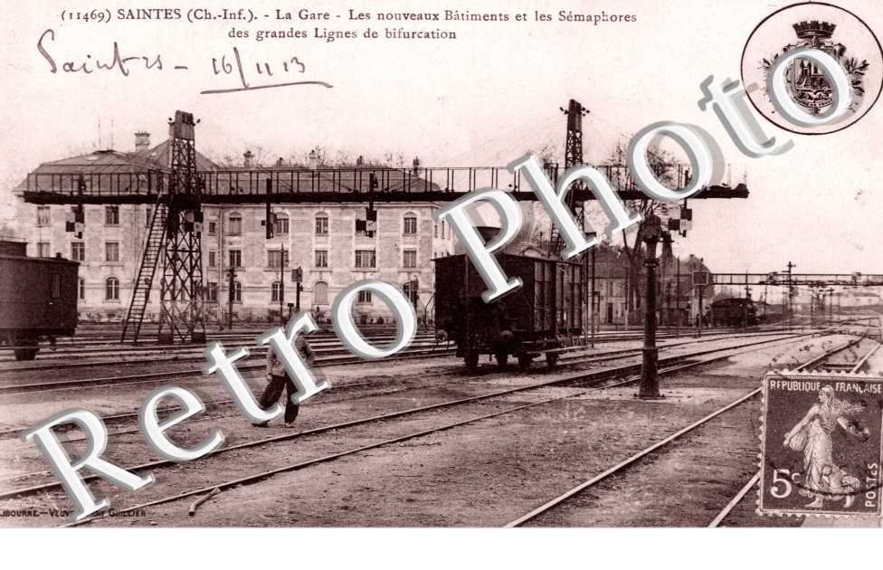 la Gare, les Nouveaux Batiments et les Semaphores des Grandes Lignes de Bifurcation