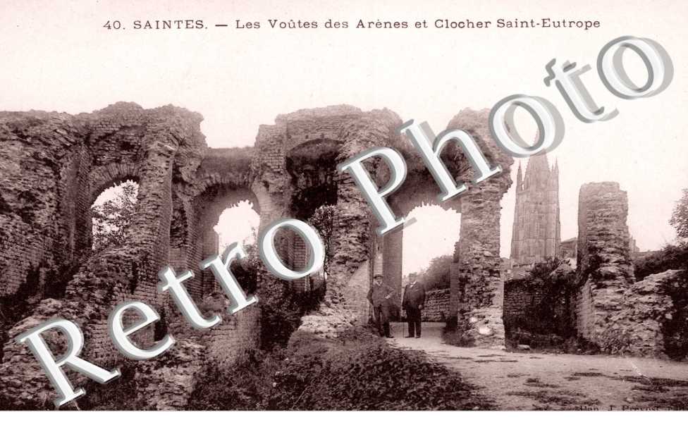 Voutes des Arenes et Clocher Saint Eutrope