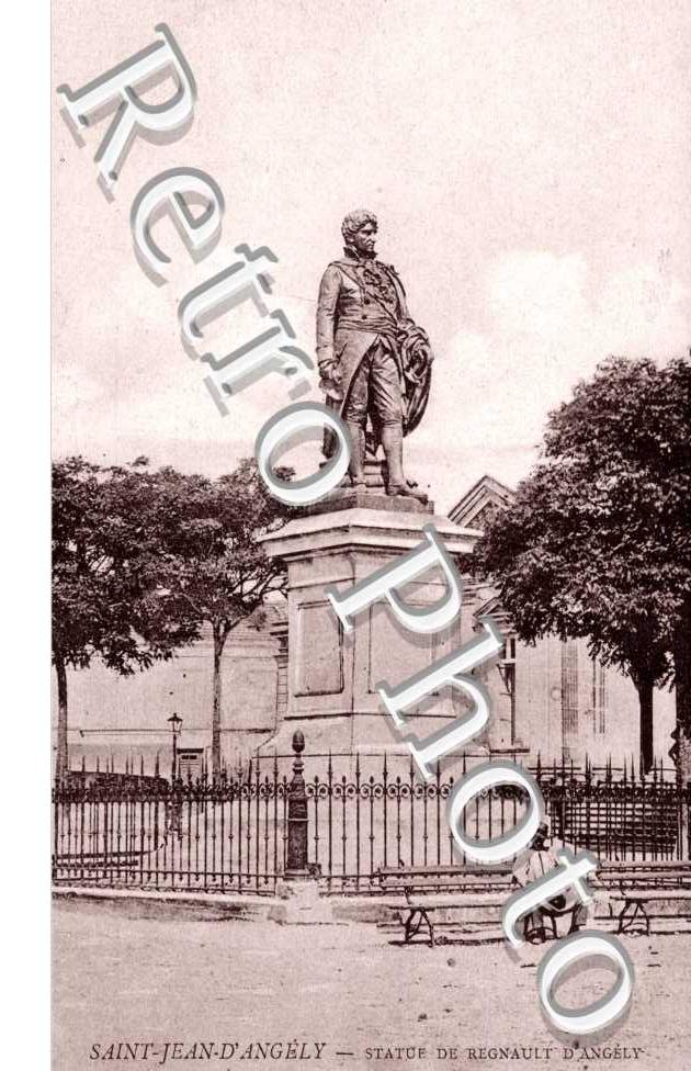Statue de Regnault d'Angely