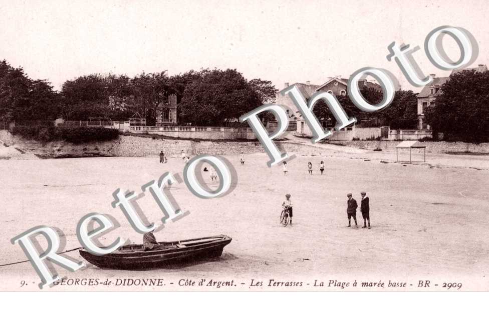 Les terrasses - la plage a maree basse