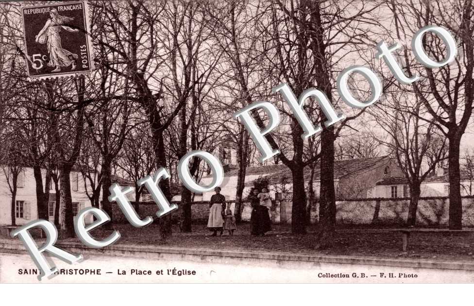 La place et l&#039;eglise
