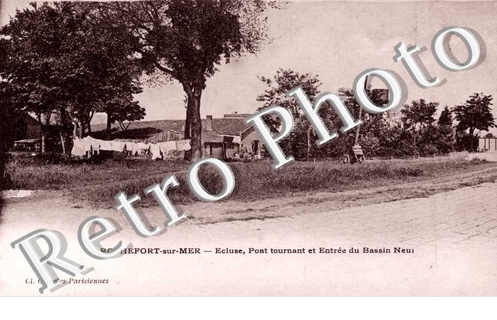 Ecluse, Pont tournant et Entree du Bassin Neuf