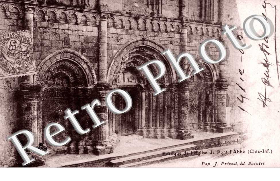 Portique de l&#039;eglise