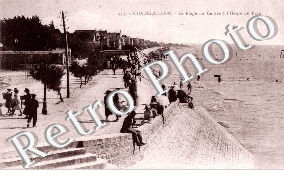 La Plage au centre a l'heure du Bain
