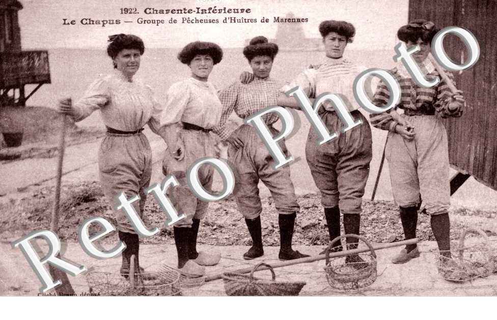 Groupe de Pecheuses d&#039;Huitres de Marennes