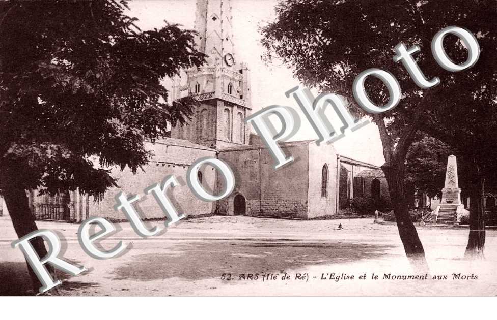 Eglise et monument aux morts
