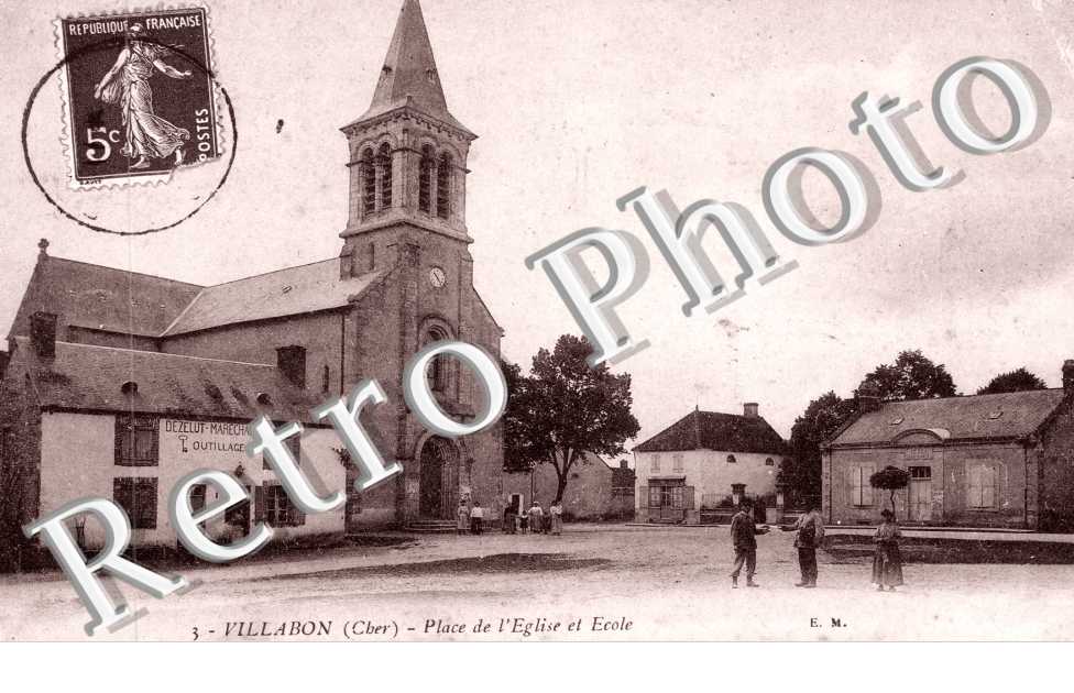 Place de l&#039;Eglise et Ecole