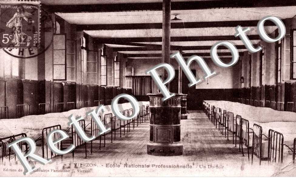 Ecole Nationale Professionnelle - Un dortoir