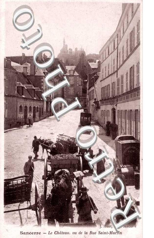 le chateau vu de la rue st martin (couleur)