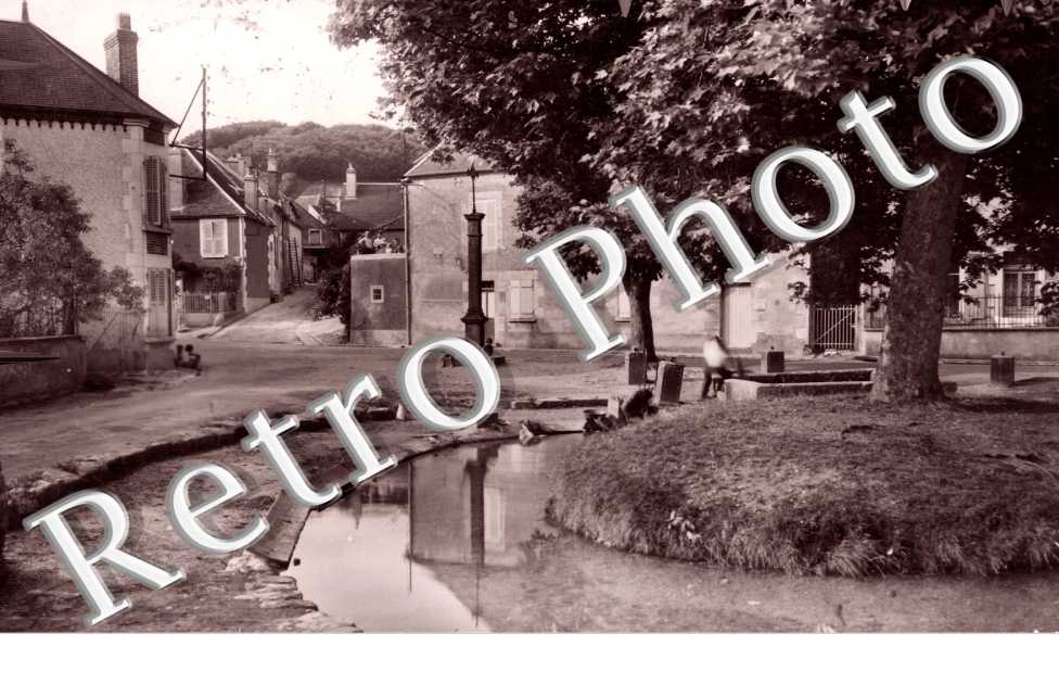 la belle fontaine  -  fin des annees 40 debut des annees 50