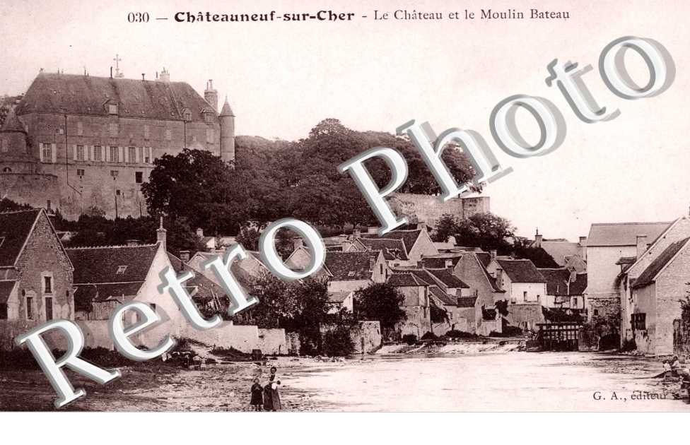 Le Chateau et le Moulin Bateau