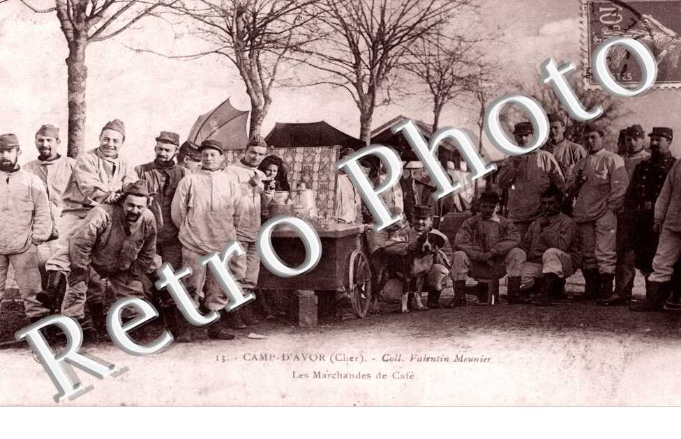 camp d&#039;Avor les marchandes de cafe (militaire)