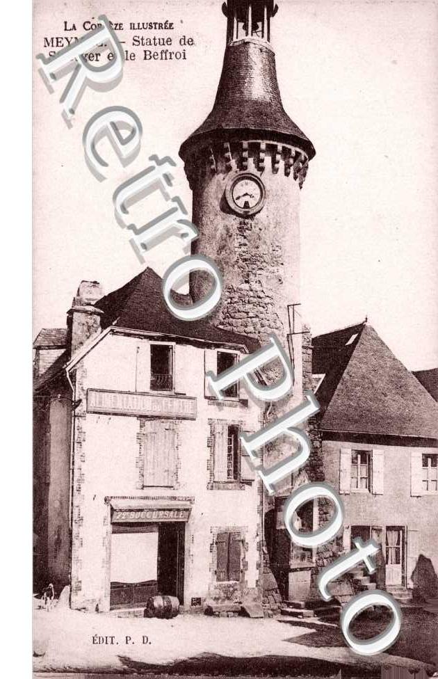 Statue de Saint Leger et le beffroi