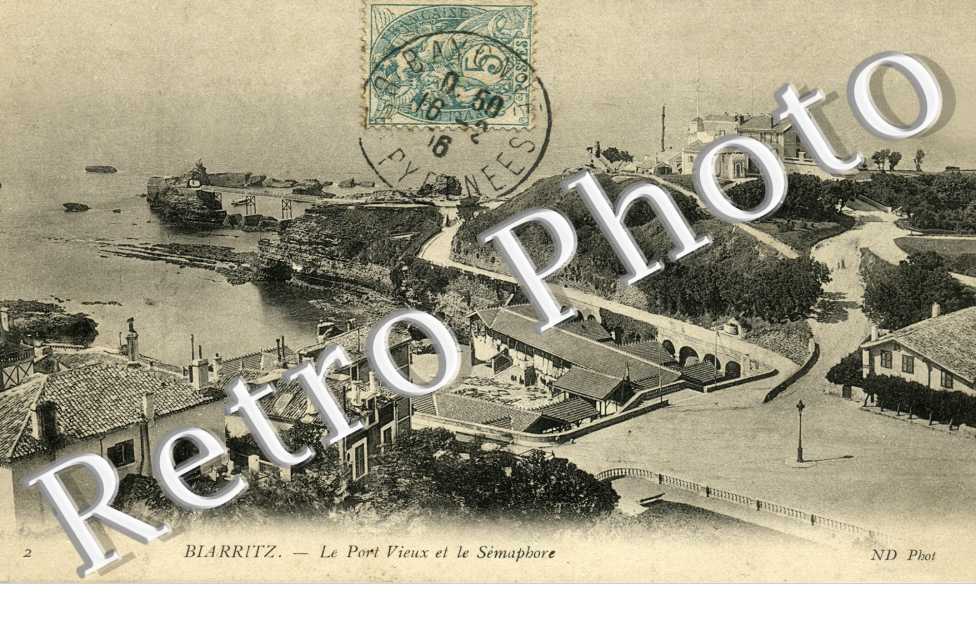 le port vieux et le semaphore