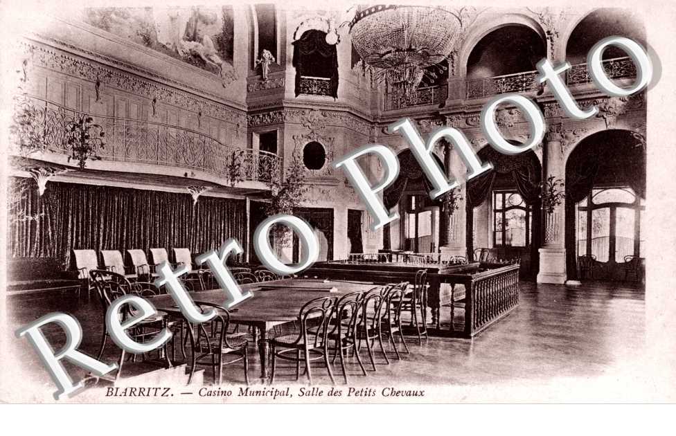 Casino municipal, salle des petits chevaux