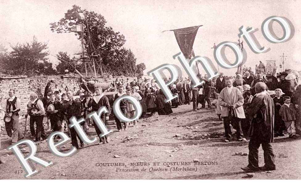 Coutumes, moeurs et costumes bretons - procession de Quelven - religion