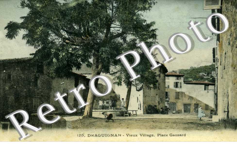 Vieux Village Place Gansard