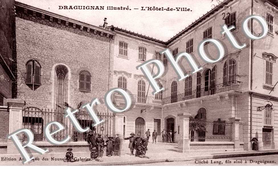 L&#039;Hotel de Ville