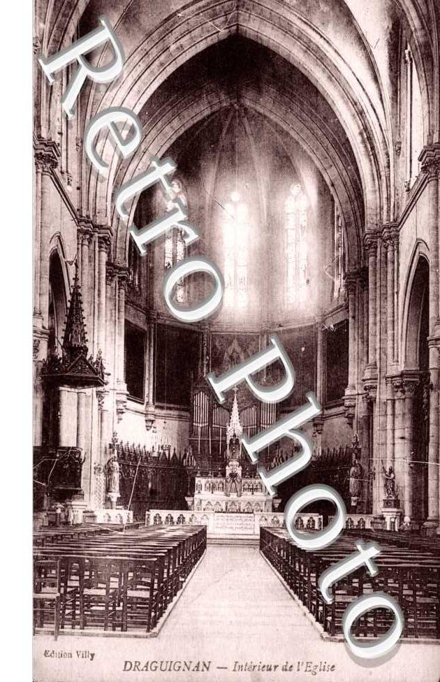 Interieur de l&#039;Eglise