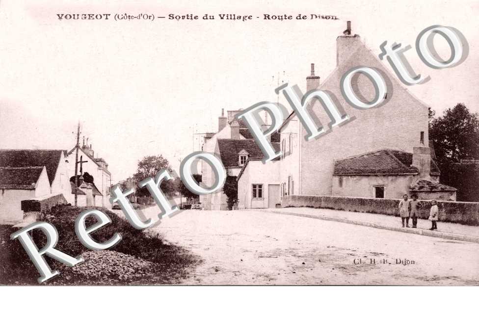 sortie du village - route de Dijon