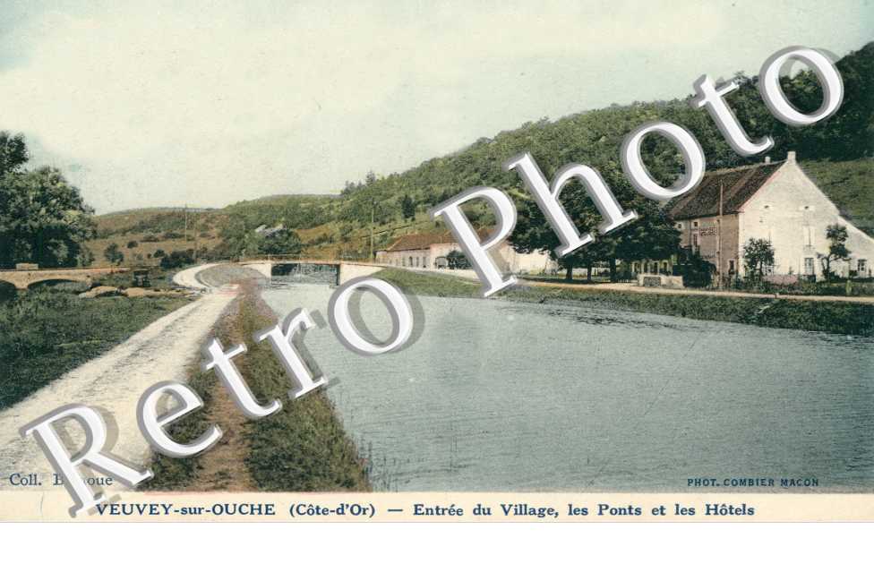 Entree du Village, les Ponts et les Hotels