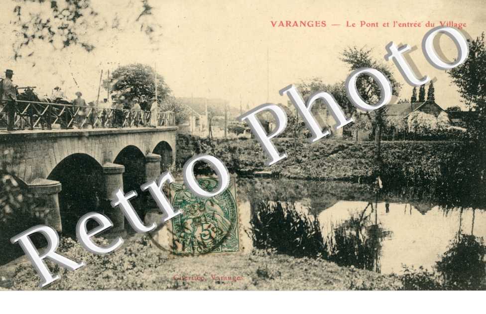 le pont et l'entree du village