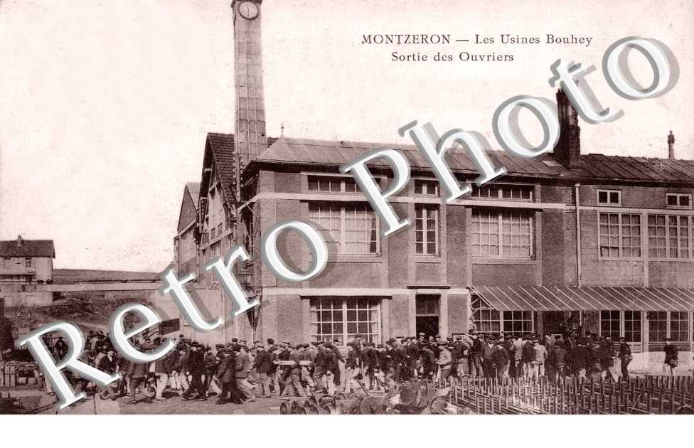 Usines Bouhey, Sortie des Ouvriers