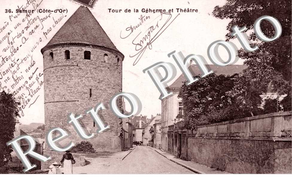 tour de la gehenne et theatre
