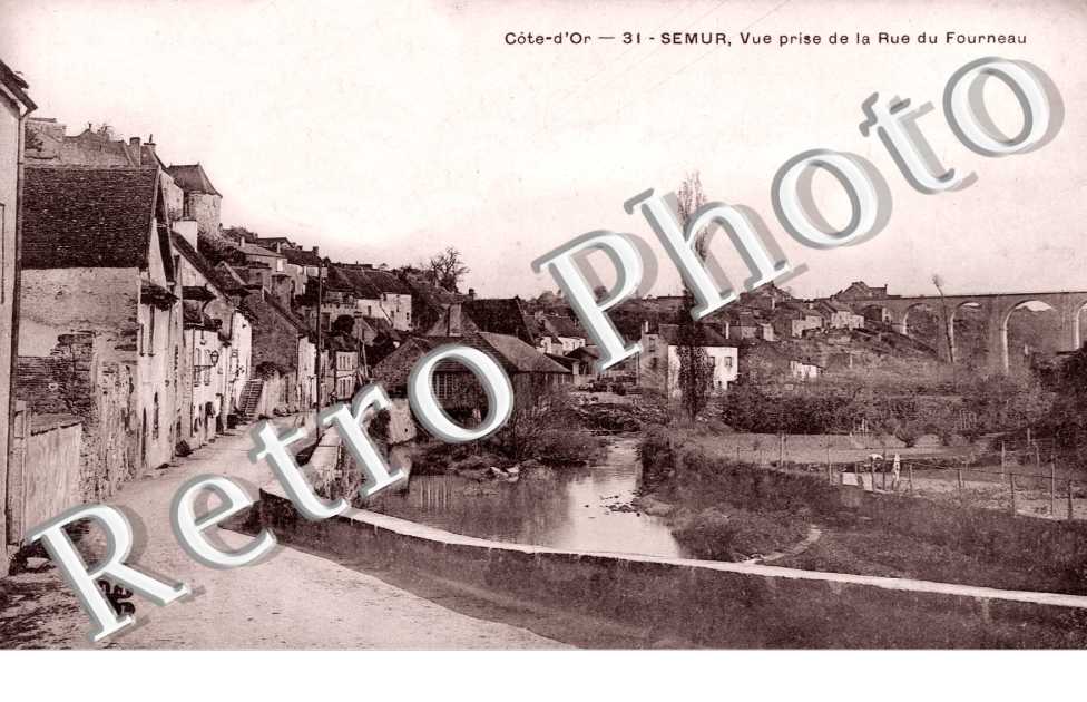 Vue prise de la rue du Fourneau