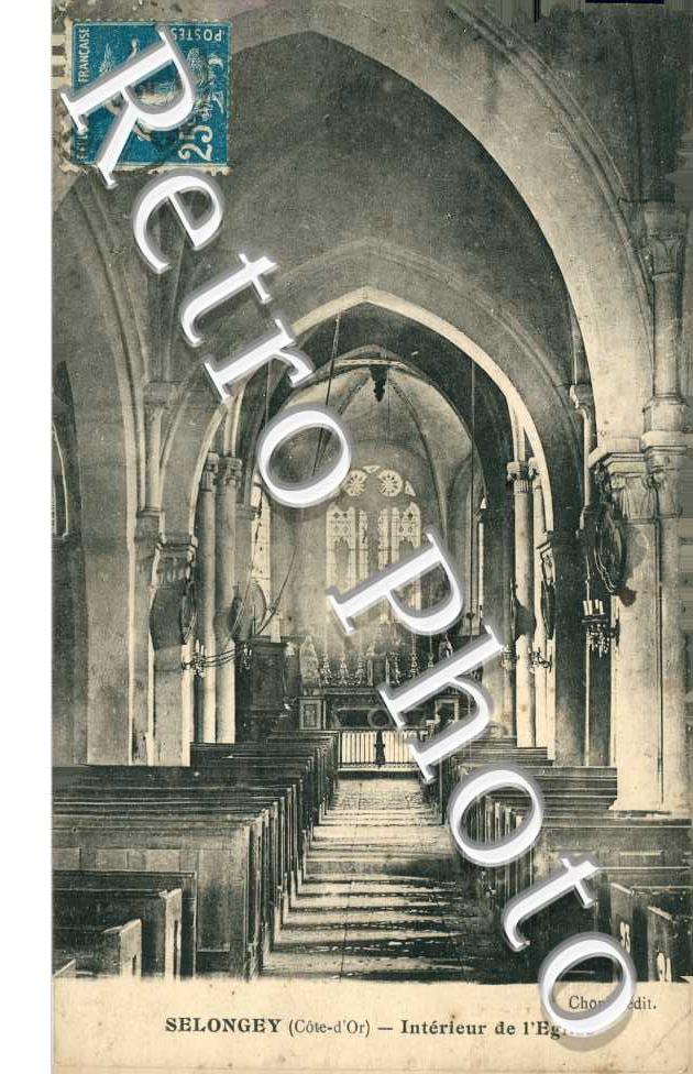 Interieur de l'eglise