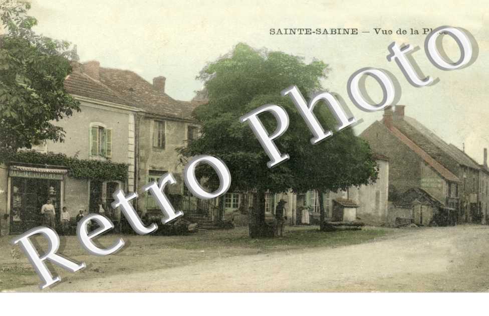 Sainte Sabine - Vue de la place