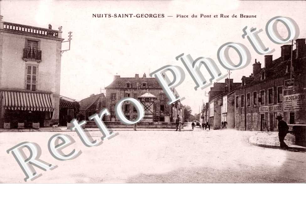 Place du Pont et Rue de Beaune