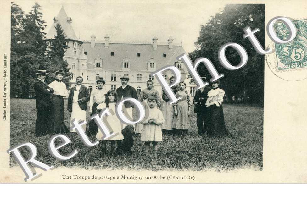 Une troupe de passage a Montigny-sur-Aube