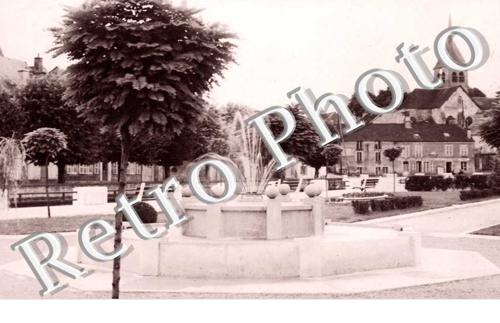 nouveau square