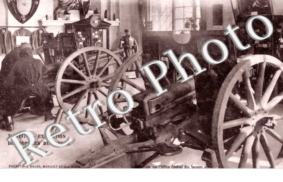 Exposition des trophées de Guerre