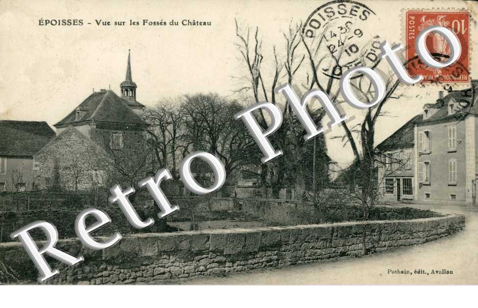 Vue sur les fosses du chateau