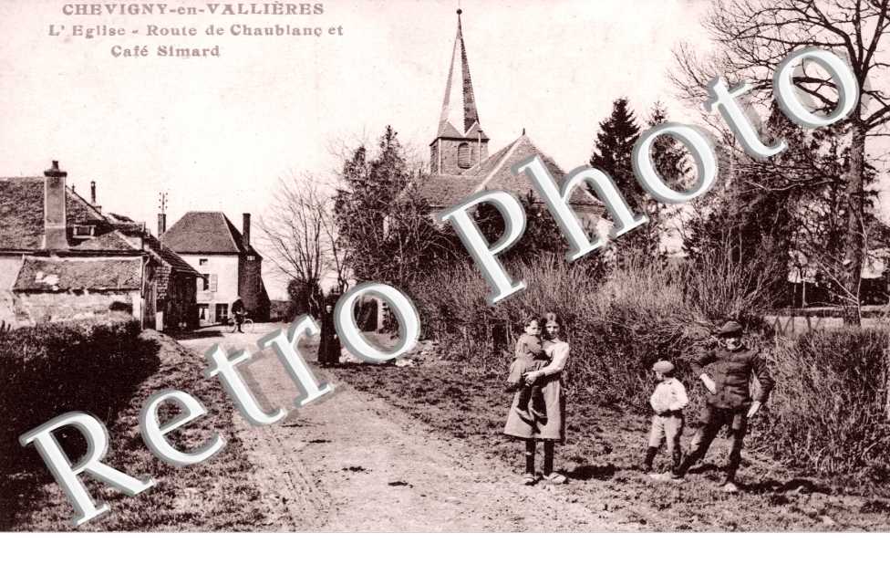 Eglise, Route de Chaublanc et Cafe Simard