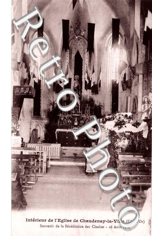 Interieur de l'eglise