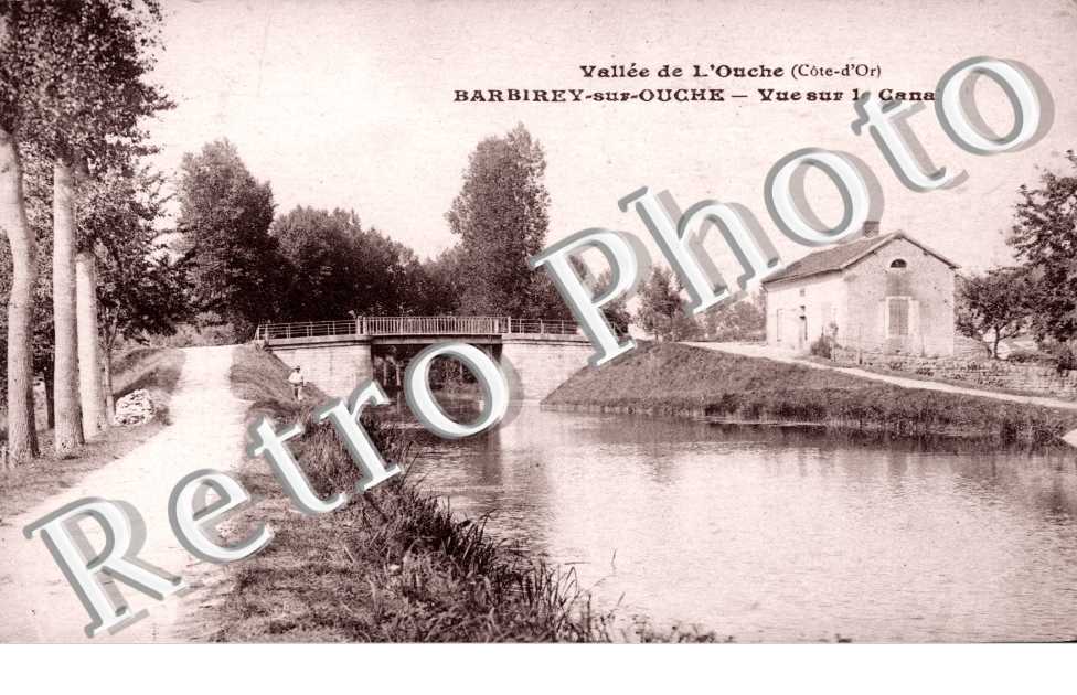 Vue sur le canal