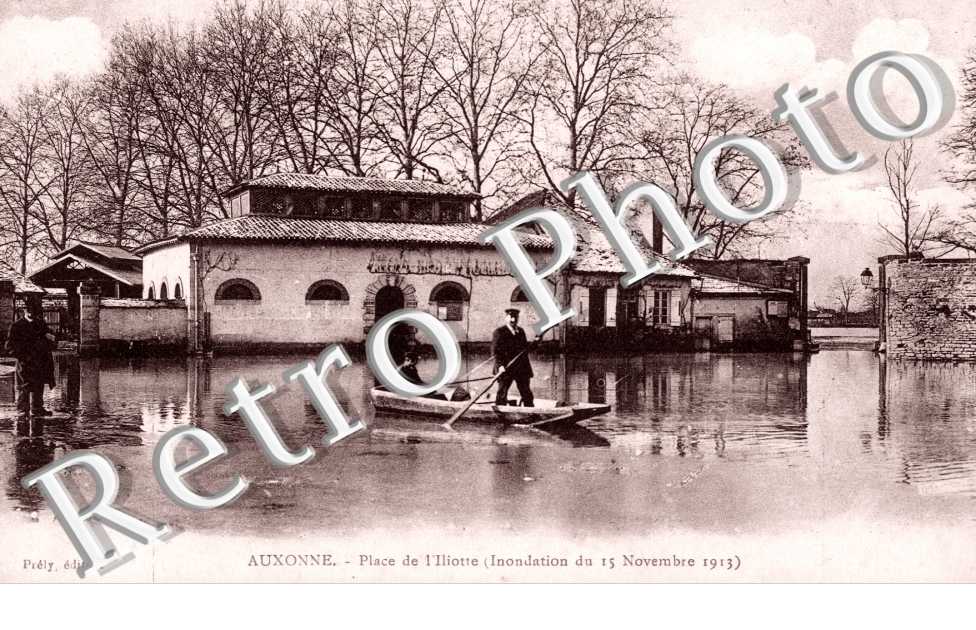 place de l&#039;Iliotte (innondation du 15