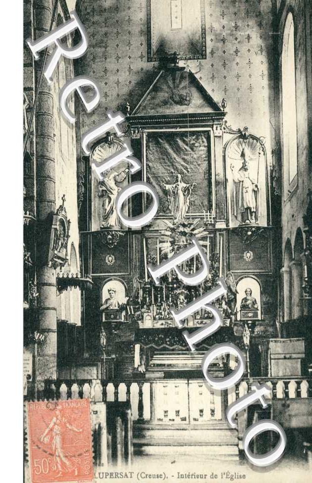 Interieur de l'eglise