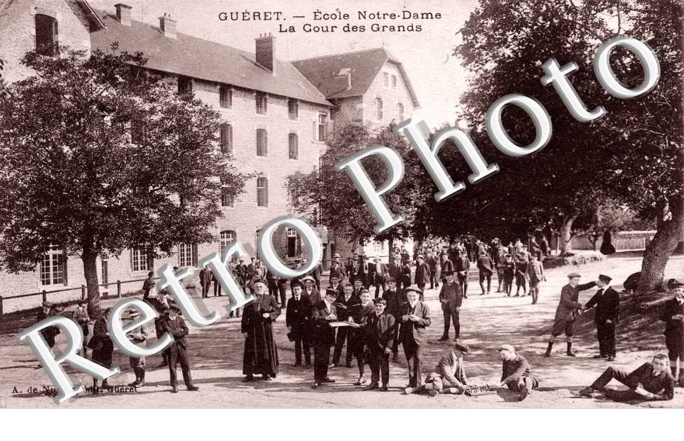 Ecole NotreDame - la cour des grands