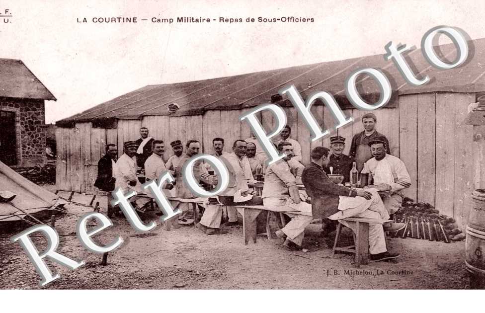 Camp - repas des sous-officiers