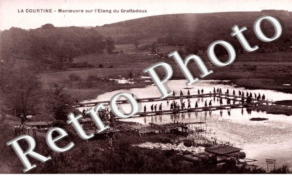 le  camp de La Courtine - Manoeuvre sur l'etang du Grattadoux