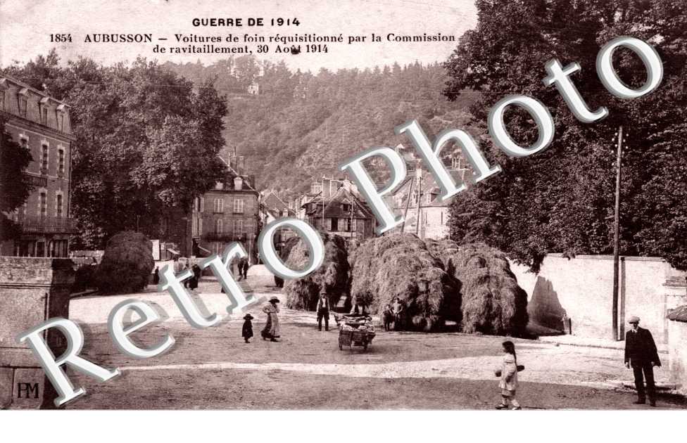 Voiturs de foin requisitionnees par la commission de ravitaillement